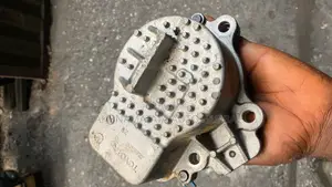 Coolant Water Pump for Toyota Pirus 2012