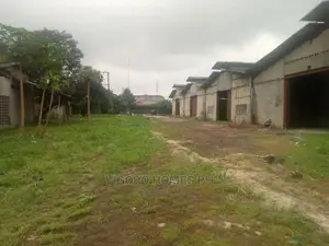 Spacious Ware House