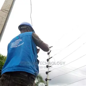 High Voltage Electric Fence