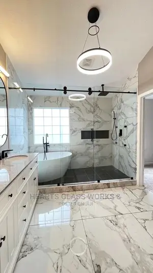 Master Bedroom Shower Enclosure