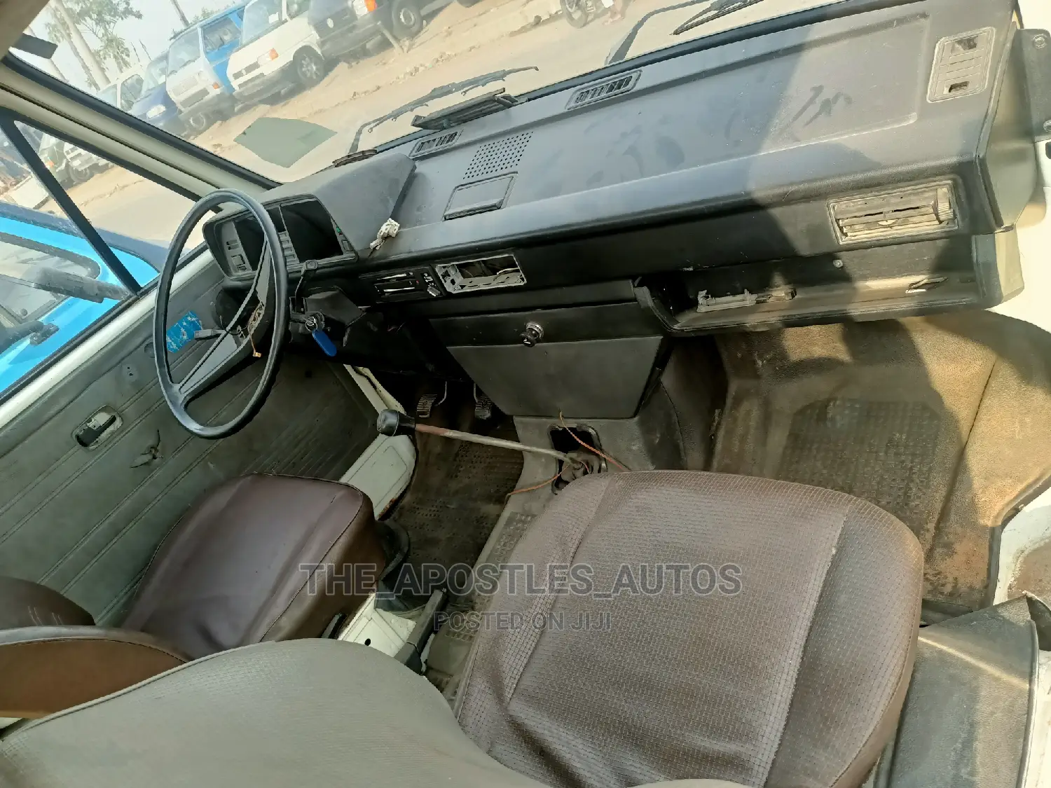 Volkswagen LT 2000 White