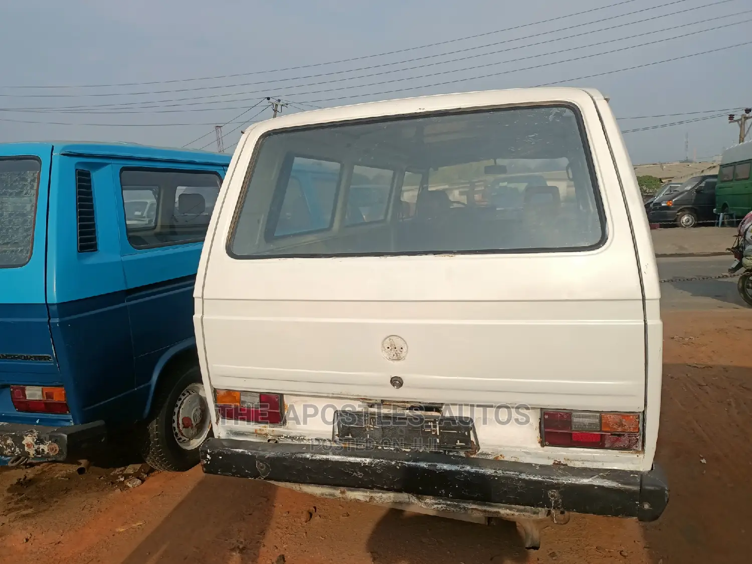 Volkswagen LT 2000 White