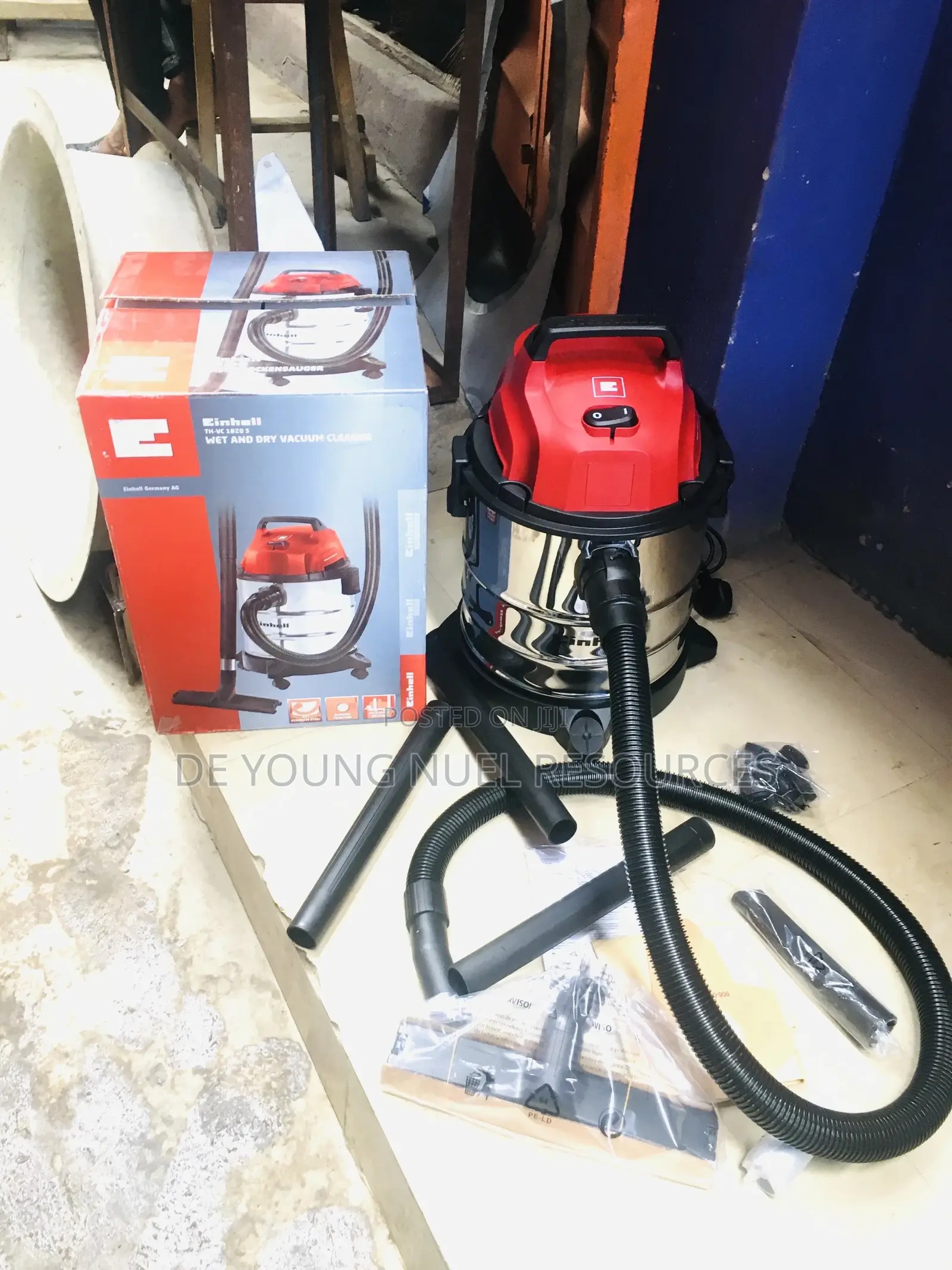 German Standard Einhell Vacuum Cleaner 20L