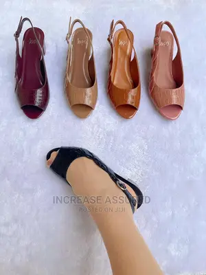 High Quality Half Shoe/Sandal