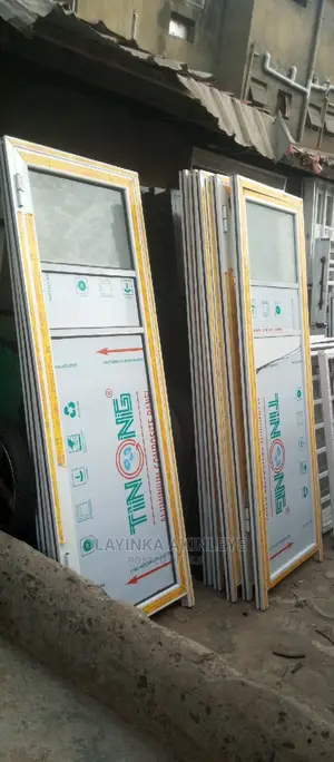 Tolet Door