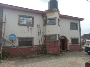 30 Rooms Self-Con Building Suitable for Hotel,Sch,Hosp 4sale
