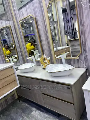 Double England Executive Cabinets