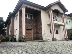 4bdrm Duplex in Rumuibekwe Estate for sale