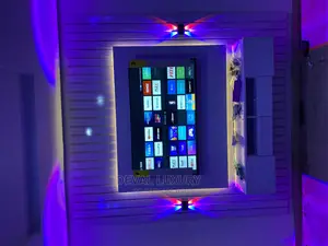 Wallconsole With Lighting