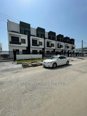 5bdrm Townhouse/Terrace in Orchid Opposite for Sale