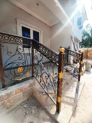 Wrought-Iron Snail Cumbi Design in Abatete