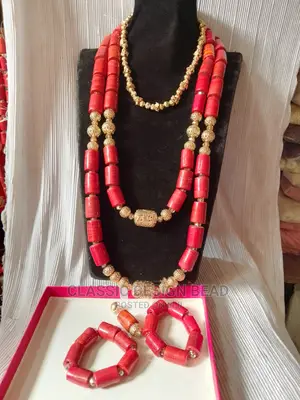 Coral Beaded Necklace Red and Gold