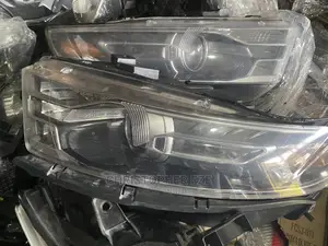 Ford Taurus Headlamp 2013 2014 2015 2016