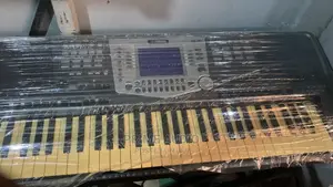Yamaha Psr 1000 Electronic Keyboard