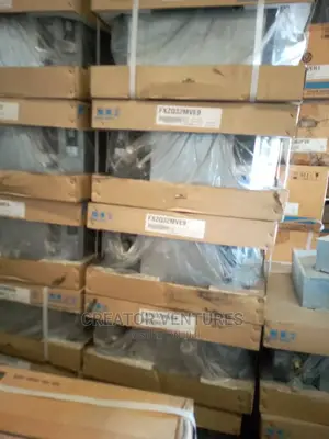 Daikin 10tons Ceiling Conceal Ducting Air-Conditioner