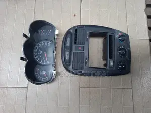 Kia Cerato Speedometer and Ac Vent