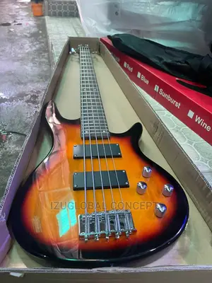 Professional Base Guitar 5 Strings 24flats With Bag Belt