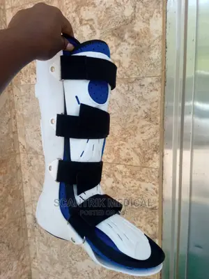 CAM Walker With Hard Plastic Supports