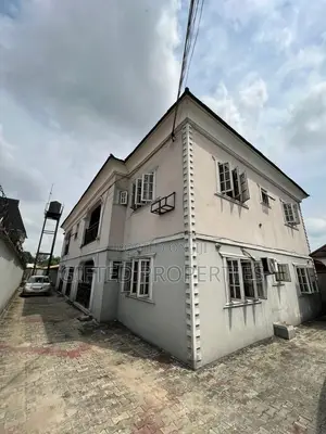 2bdrm Block of Flats in Abuloma Rd, Port-Harcourt for sale