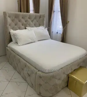 4 by 6 Tufted Bed With Foot Rest