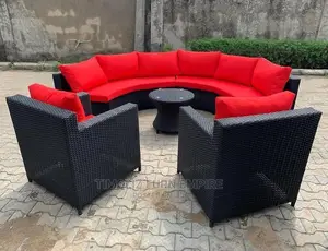 Luxury Outdoor Patio Sofa Chair With Table.