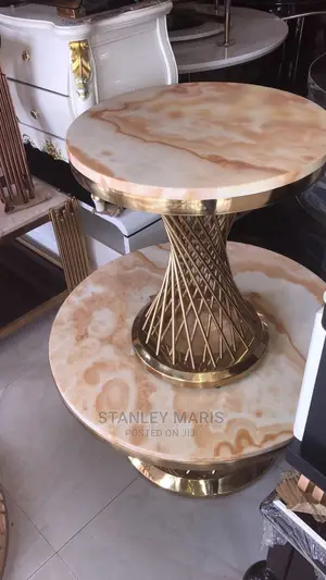 Quality Marble Centre Table With Two Side Stools