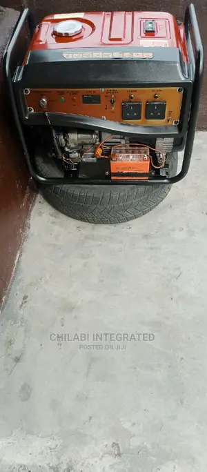 Few Months Old Very Strong 4.1KVA MAXI E33K Copper Generator