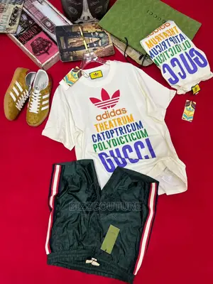 GUCCI Top Notch T-Shirts Available in Store