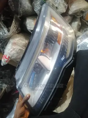 Ford Explorer Headlamp 2016 2017 2018 2019