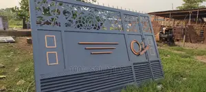 Foreign Standard Rolling Gray Gate for Sale