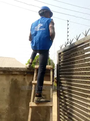 Tension Wire Electrical Fence