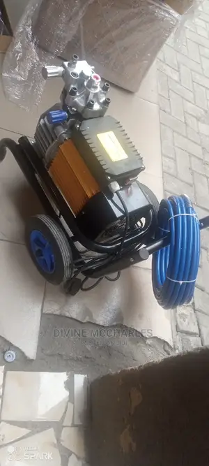 Airless Spraying Machine