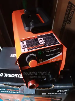 MMA250 250 Inverter Welding Machine, BE AND DECKER