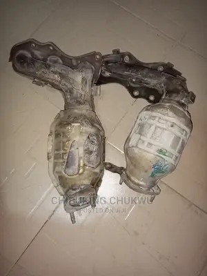 Toyota Rav4 2008-2010 V6 Catalyst Manifold Exhaust Pot.