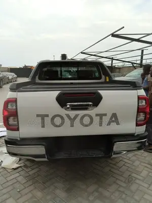 Hilux Both Cover Slides Types