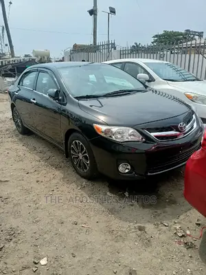 Toyota Corolla 2010 Black