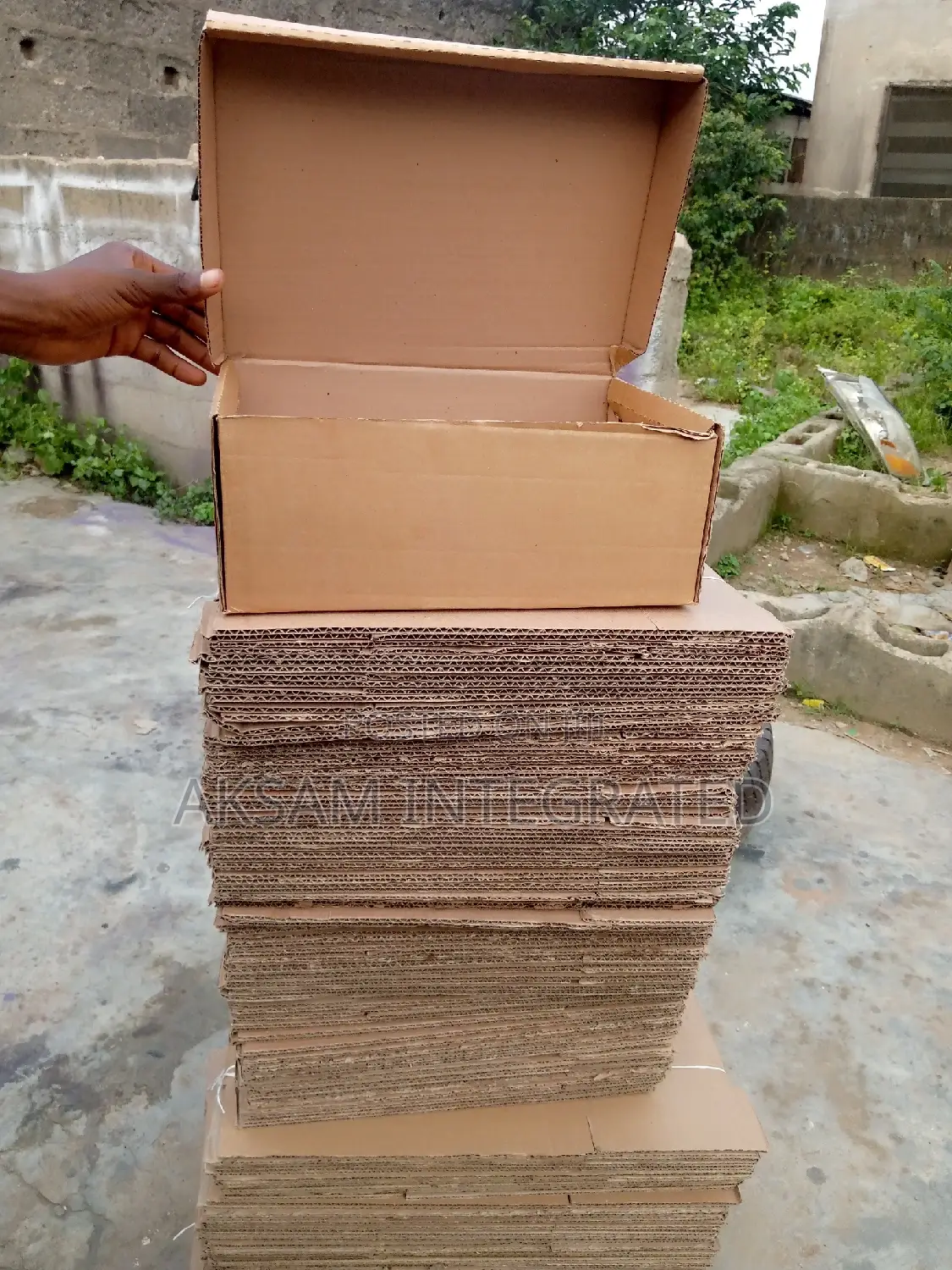 Mr Carton Maker