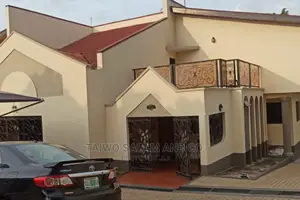 4bdrm Bungalow in Dugbe (Onireke) for Sale