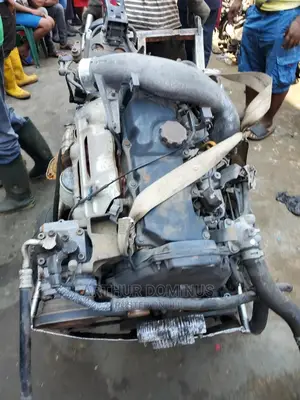 Toyota Hilux 5l Diesel Engine