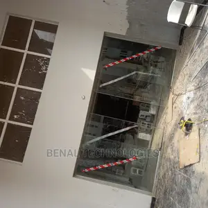 High Grade Automatic Glass Doors in Oron