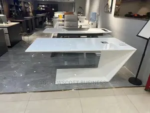 1.6m Luxury Boss Office Table