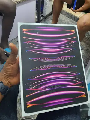 New Apple iPad Pro 12.9 (2021) 256 GB Gray