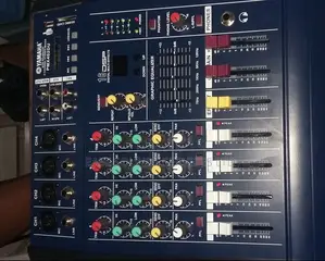 4channels Powered Mixer