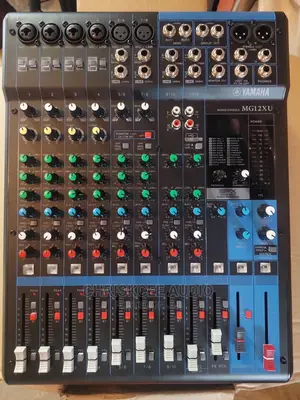 Yamaha Mg12xu 12 Inputs Console Mixer With Effects