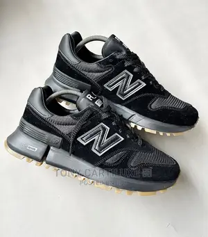 New Balance RC 1300 ’Black/Gum’*