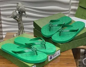 Gucci Lúxury Slippers