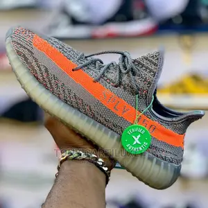 *Yeezy 350 V2 ‘ Beluga ‘*