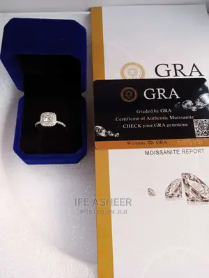 Real Moissanite Diamond Engagement/Proposal Ring 03 - Silver