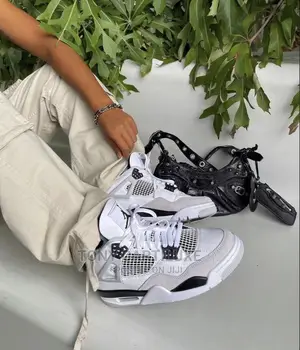 Nike Air Jordan IV Retro* *”Military Black”*