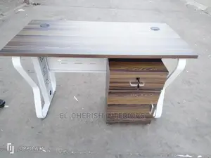 Glad Table
